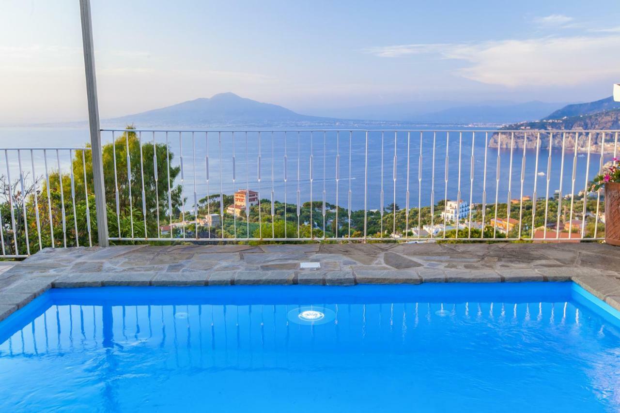 Amore Rentals - Casa Augusta A ソレント エクステリア 写真
